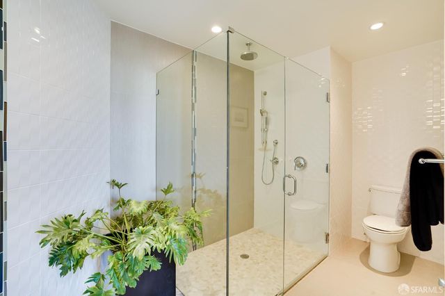 736 Valencia Street 301, San Francisco, CA 94110