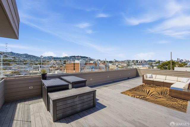 736 Valencia Street 301, San Francisco, CA 94110