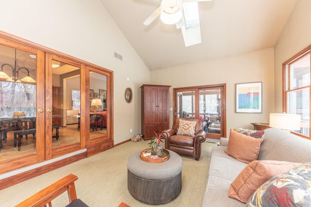 2040 Bay Hill Court, Pittsfield Charter Twp, MI 48108