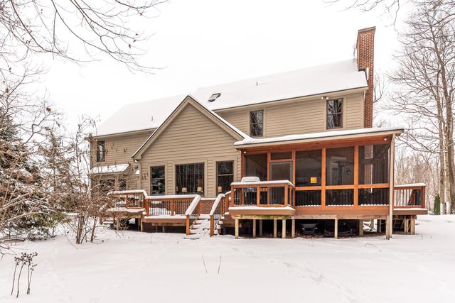 2040 Bay Hill Court, Pittsfield Charter Twp, MI 48108