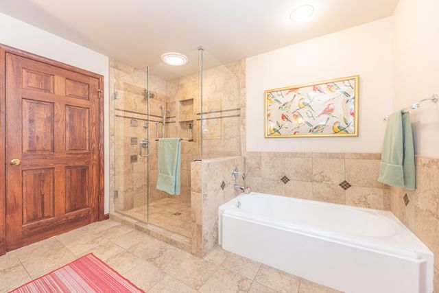 2040 Bay Hill Court, Pittsfield Charter Twp, MI 48108