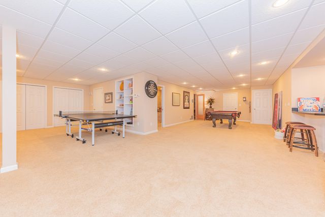 2040 Bay Hill Court, Pittsfield Charter Twp, MI 48108