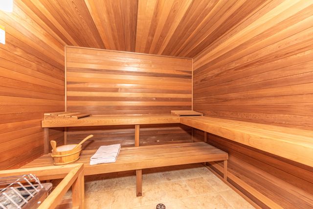 2040 Bay Hill Court, Pittsfield Charter Twp, MI 48108