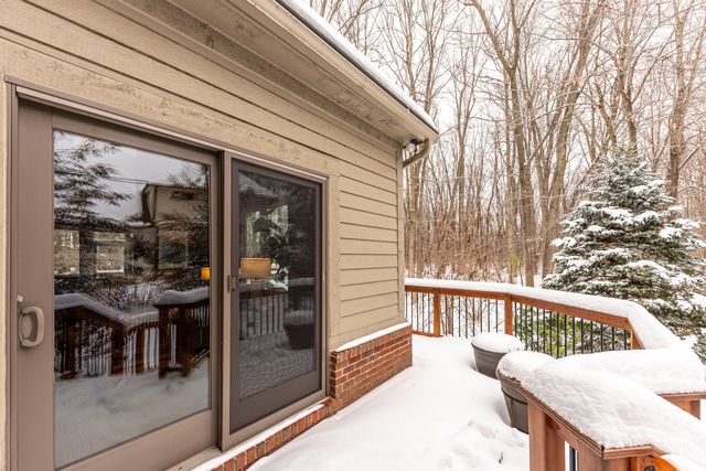 2040 Bay Hill Court, Pittsfield Charter Twp, MI 48108