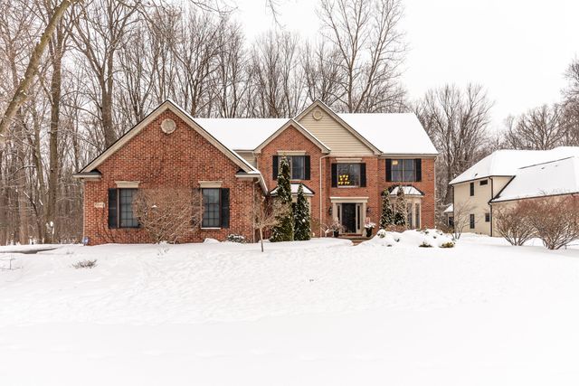 2040 Bay Hill Court, Pittsfield Charter Twp, MI 48108
