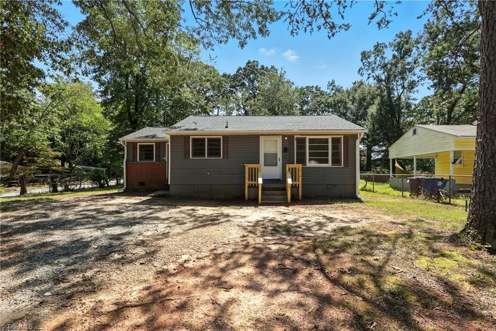 1424 Belleauwood Street, Winston-salem, NC 27107