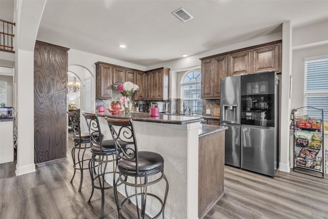 7235 Orillo, Grand Prairie, TX 75054