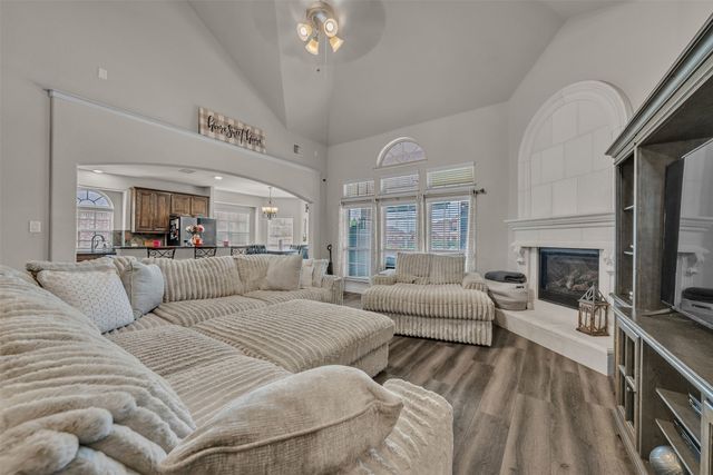 7235 Orillo, Grand Prairie, TX 75054