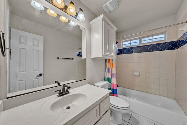 7235 Orillo, Grand Prairie, TX 75054