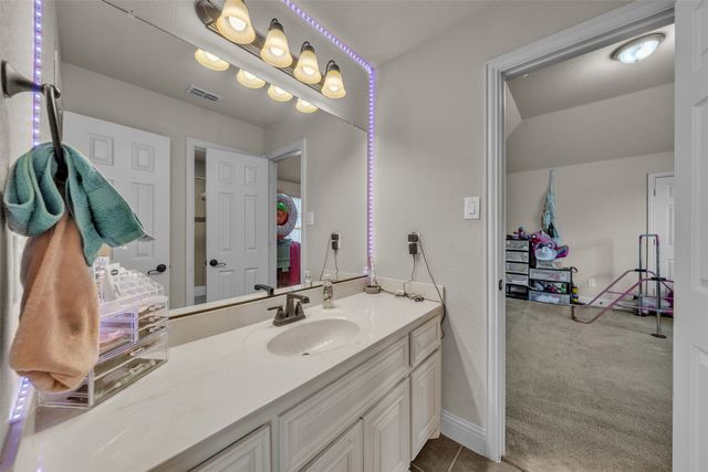 7235 Orillo, Grand Prairie, TX 75054