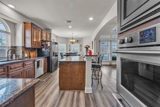 7235 Orillo, Grand Prairie, TX 75054
