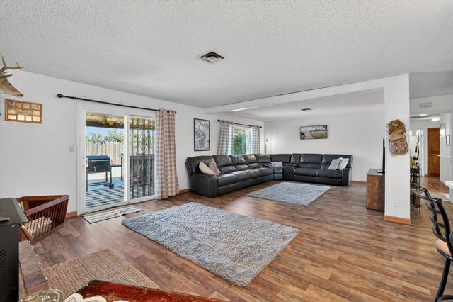 1505 Swallow Way, Roseville, CA 95661