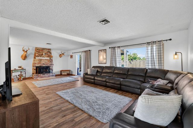 1505 Swallow Way, Roseville, CA 95661