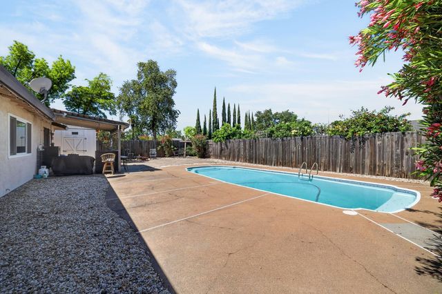1505 Swallow Way, Roseville, CA 95661