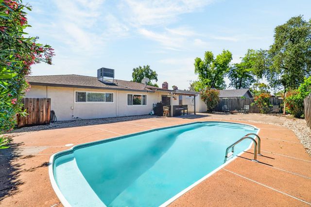 1505 Swallow Way, Roseville, CA 95661