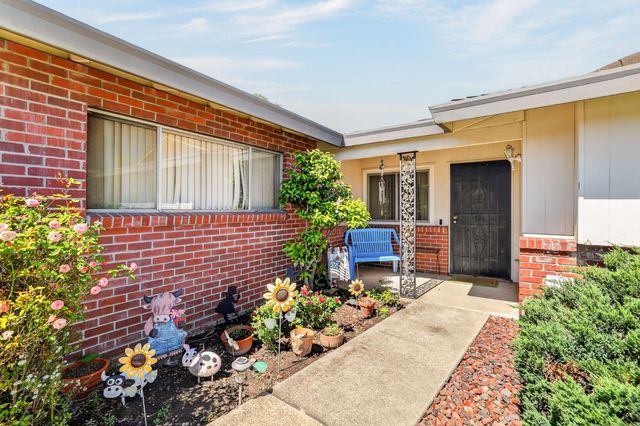 1505 Swallow Way, Roseville, CA 95661