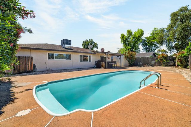 1505 Swallow Way, Roseville, CA 95661