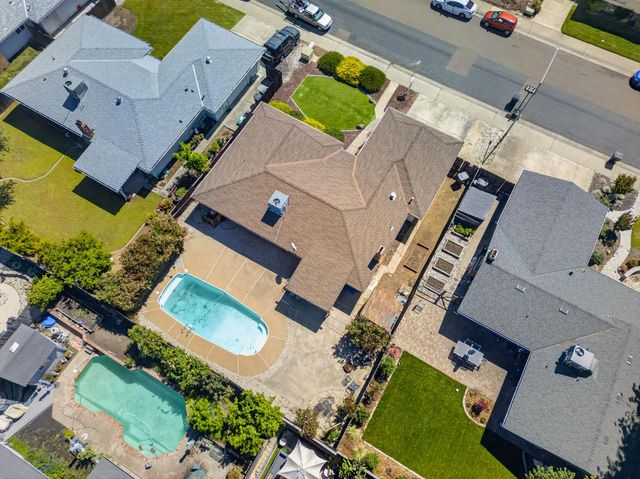 1505 Swallow Way, Roseville, CA 95661