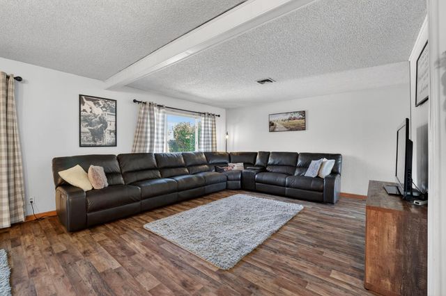 1505 Swallow Way, Roseville, CA 95661