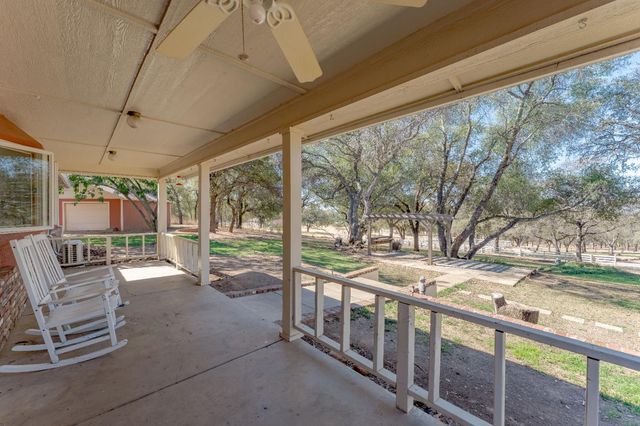 7259 White Oak Ln, Browns Valley, CA 95918