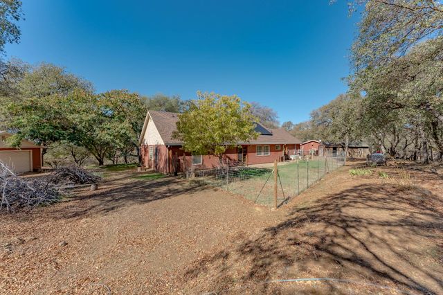 7259 White Oak Ln, Browns Valley, CA 95918