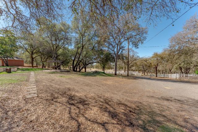 7259 White Oak Ln, Browns Valley, CA 95918