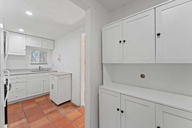 7259 White Oak Ln, Browns Valley, CA 95918