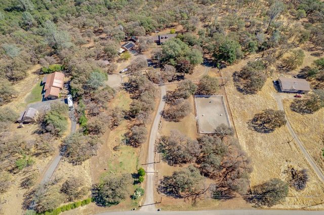 7259 White Oak Ln, Browns Valley, CA 95918