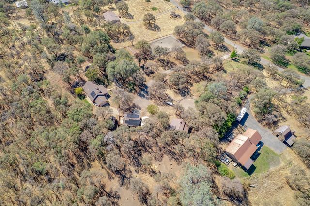 7259 White Oak Ln, Browns Valley, CA 95918