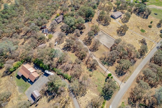 7259 White Oak Ln, Browns Valley, CA 95918