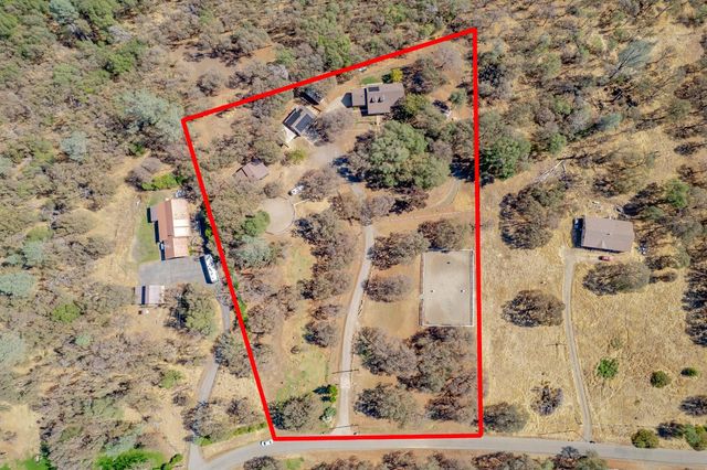 7259 White Oak Ln, Browns Valley, CA 95918