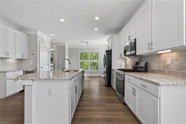 320 30th ST, Virginia Beach, VA 23451
