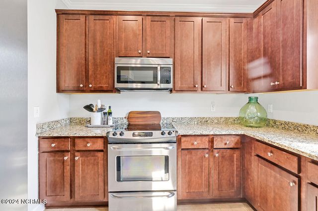 320 Craftsman Way, Wilmington, NC 28411