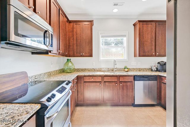 320 Craftsman Way, Wilmington, NC 28411