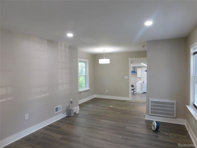 14919 Rochelle Street, Detroit, MI 48205