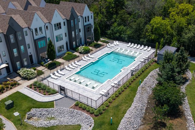 258 Arrowhead Dr, Nashville, TN 37216