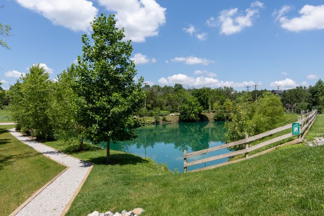 258 Arrowhead Dr, Nashville, TN 37216