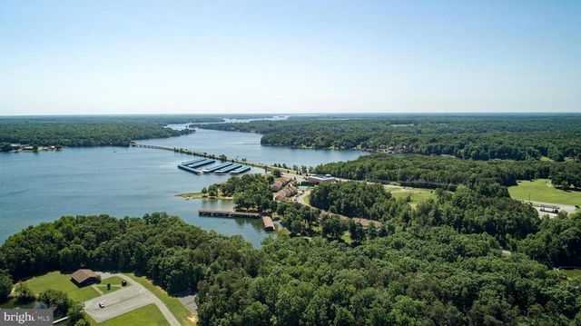 418 WINDWOOD COVES BLVD, Mineral, VA 23117