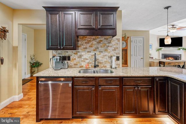 418 WINDWOOD COVES BLVD, Mineral, VA 23117