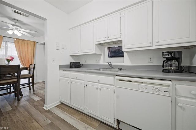 1274 Pacifica CT, Newport News, VA 23608