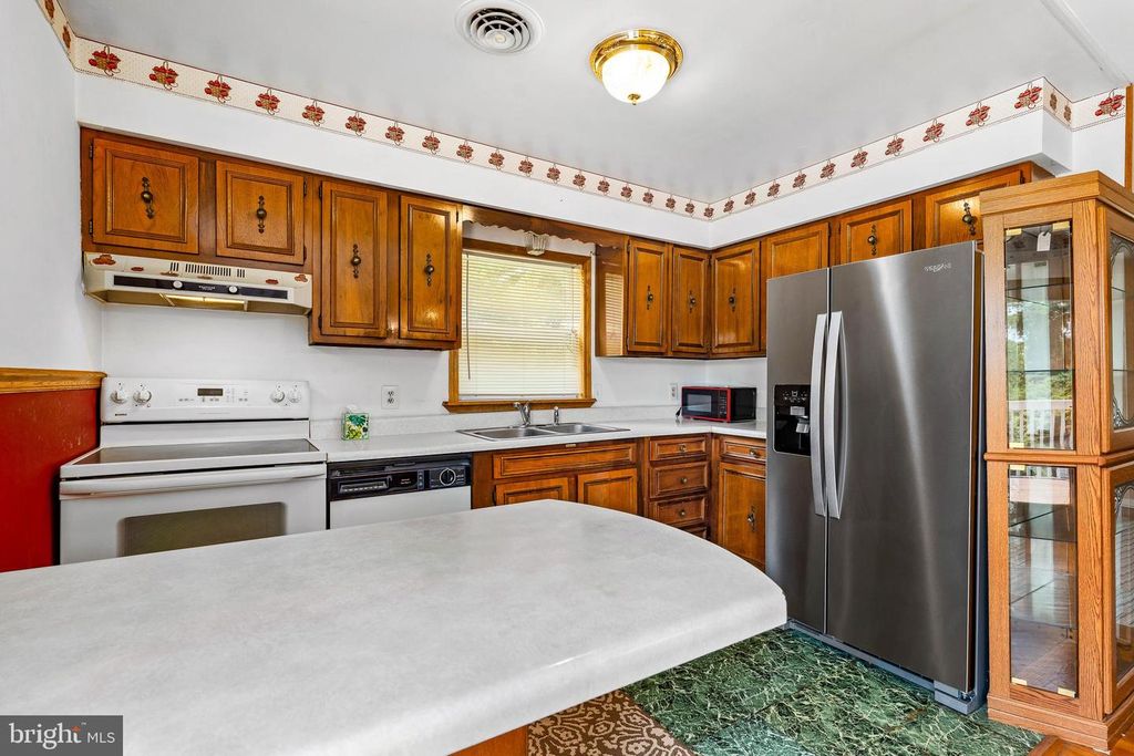 Image 16 of property listing at 56 WOODLYN RD, Rising Sun, MD 21911