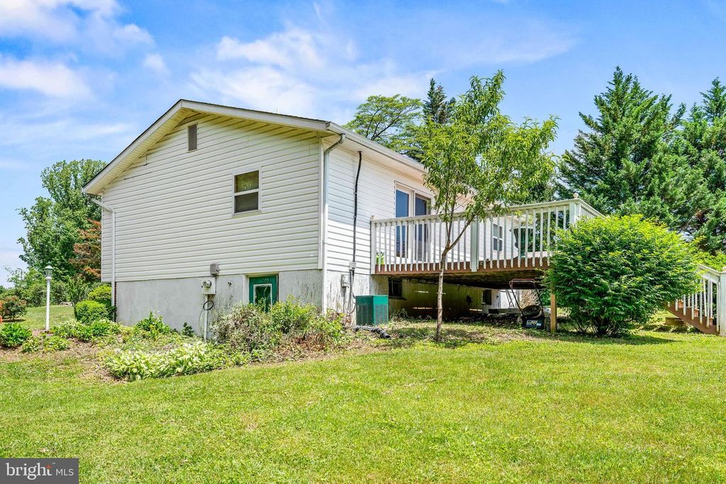 Image 4 of property listing at 56 WOODLYN RD, Rising Sun, MD 21911