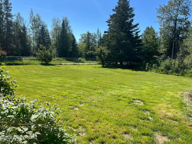 328 W Riverview Avenue, Soldotna, AK 99669