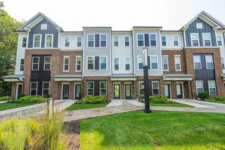 10 Sadie Cir 10102, Union Twp., NJ 07083