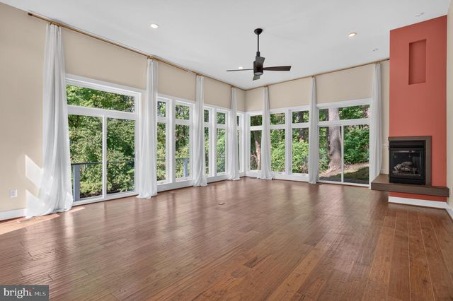 4039 8TH ST S, Arlington, VA 22204