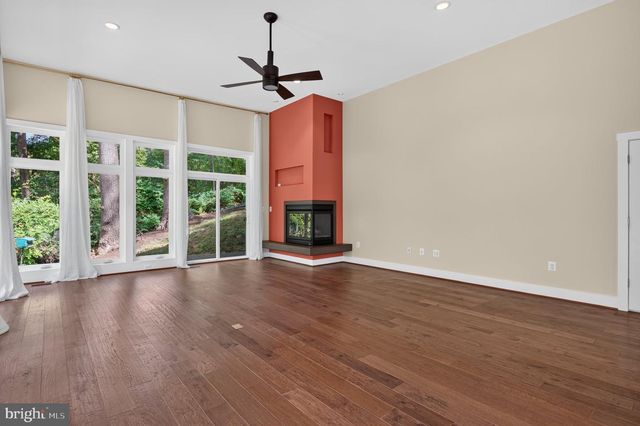 4039 8TH ST S, Arlington, VA 22204
