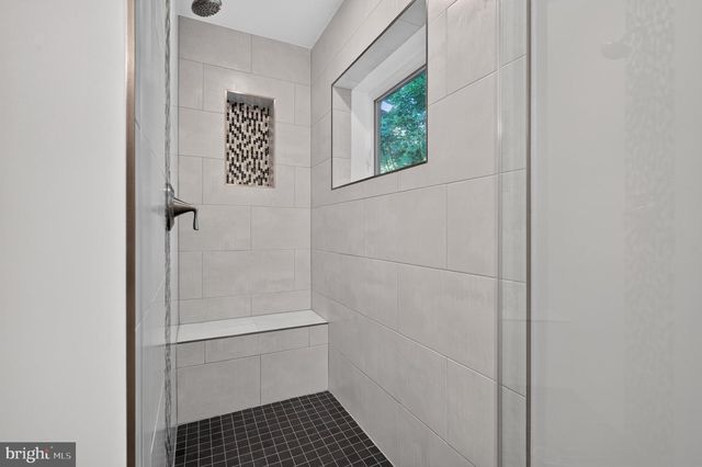 4039 8TH ST S, Arlington, VA 22204