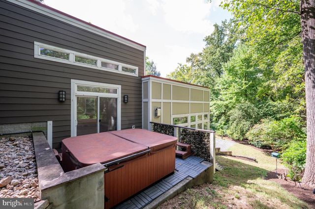 4039 8TH ST S, Arlington, VA 22204