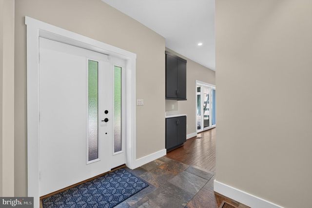 4039 8TH ST S, Arlington, VA 22204