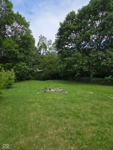 2011 W Kessler Blvd N Drive, Indianapolis, IN 46222